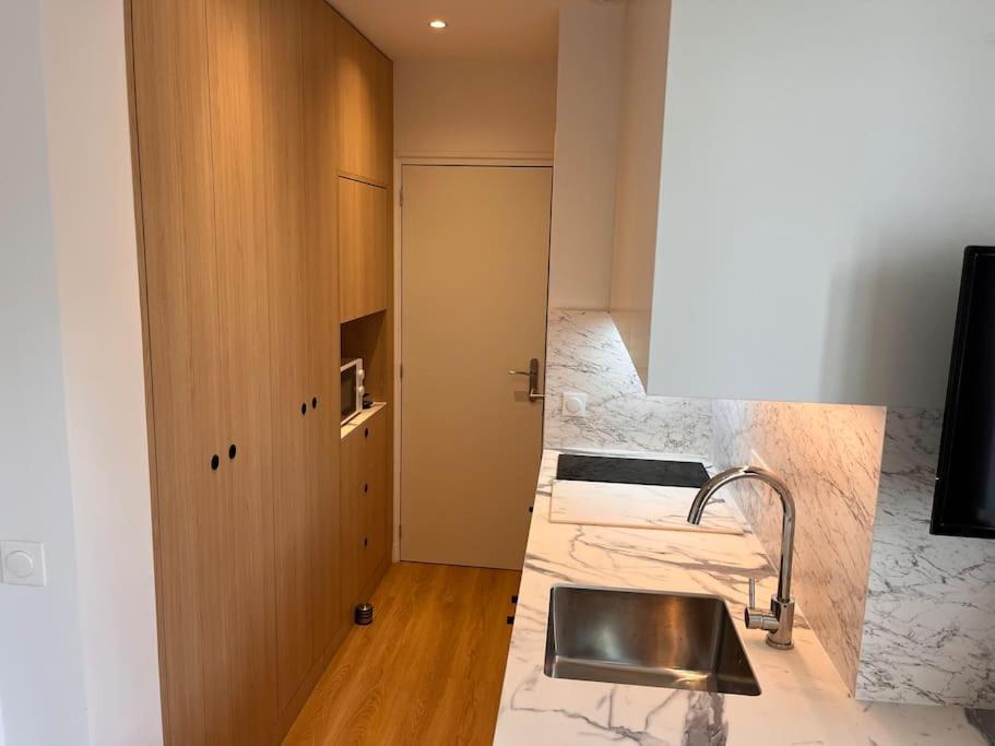 Studio Melun Peaceful Area 5 Min To Train Station Extérieur photo